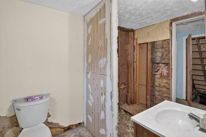 18607 Forrister Rd, Hudson, MI, photo 24
