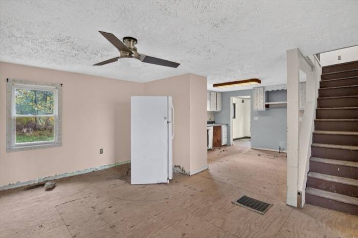 18607 Forrister Rd, Hudson, MI, photo 29