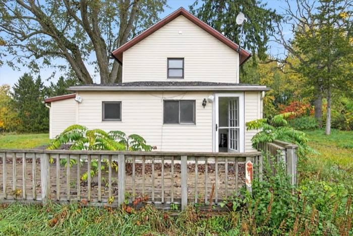 18607 Forrister Rd, Hudson, MI, photo 16