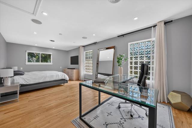 249 W Hurst Drive, Troy