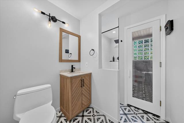 249 W Hurst Drive, Troy
