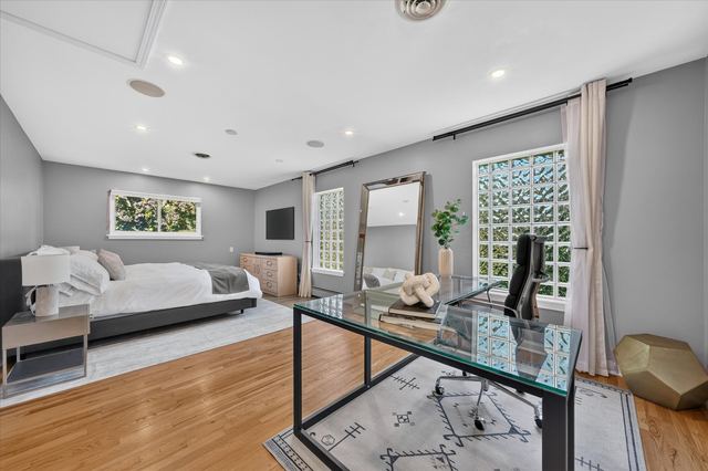 249 W Hurst Drive, Troy
