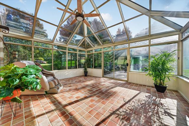 249 W Hurst Drive, Troy