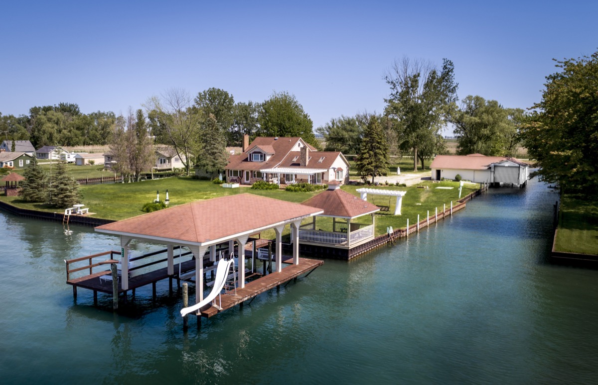 4856 Middle Channel, Harsens Island