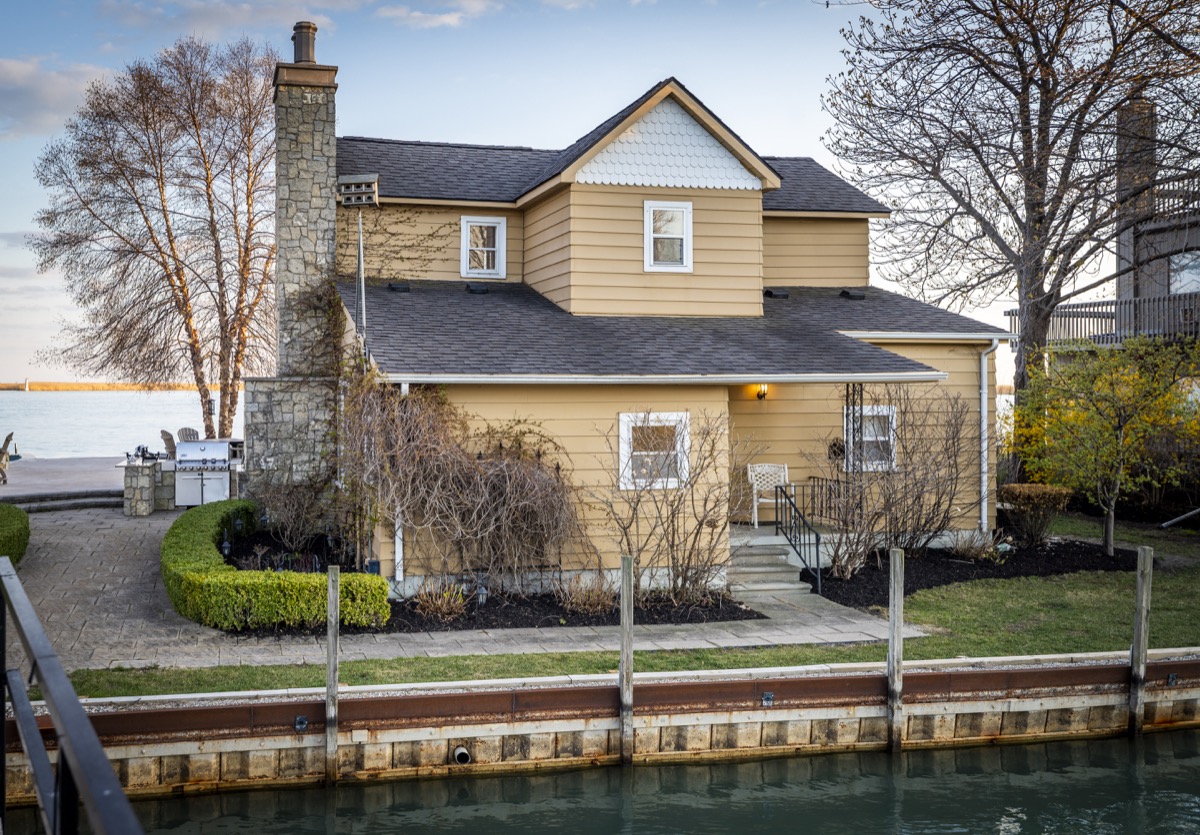 6535 S Channel, Harsens Island