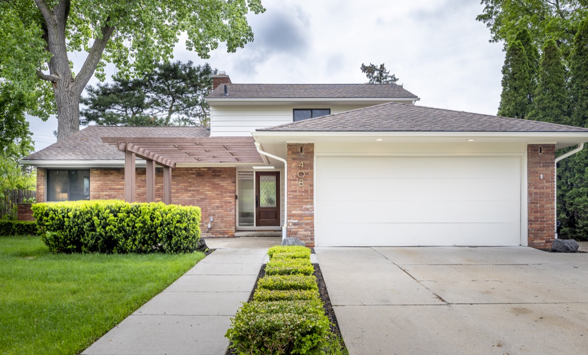 408 Barclay, Grosse Pointe Farms